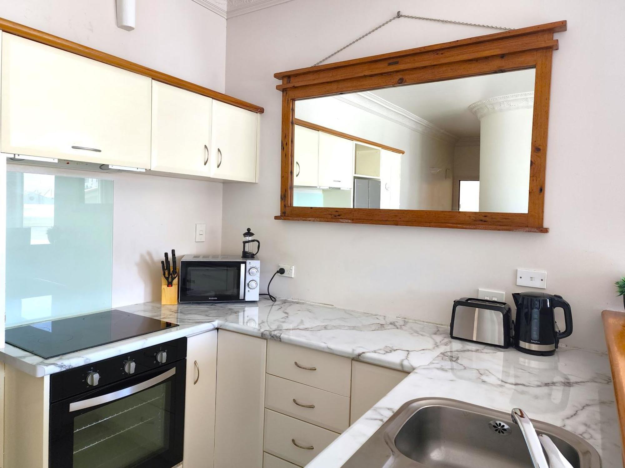 U Suites On Manners Веллингтон Экстерьер фото