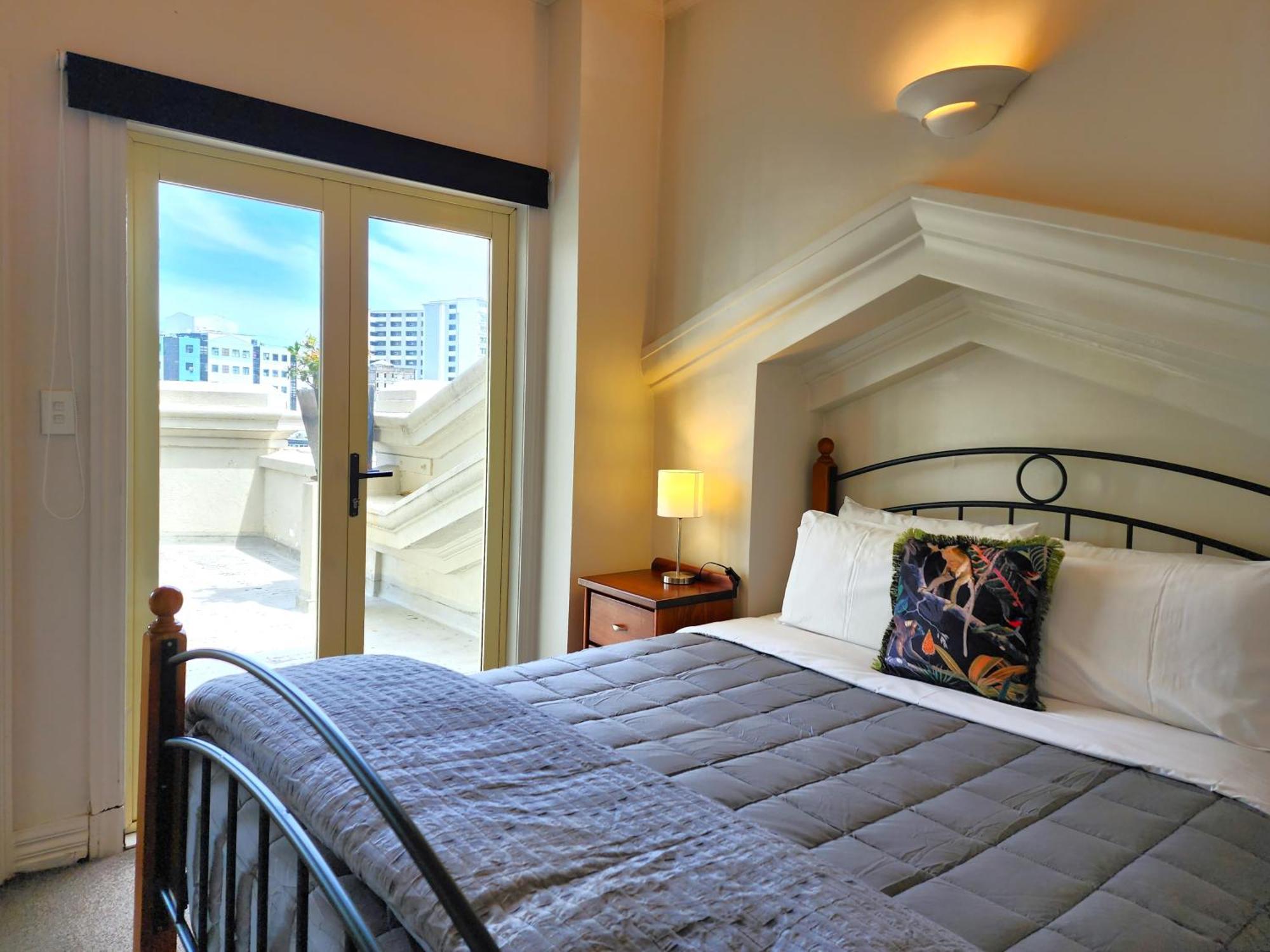 U Suites On Manners Веллингтон Экстерьер фото