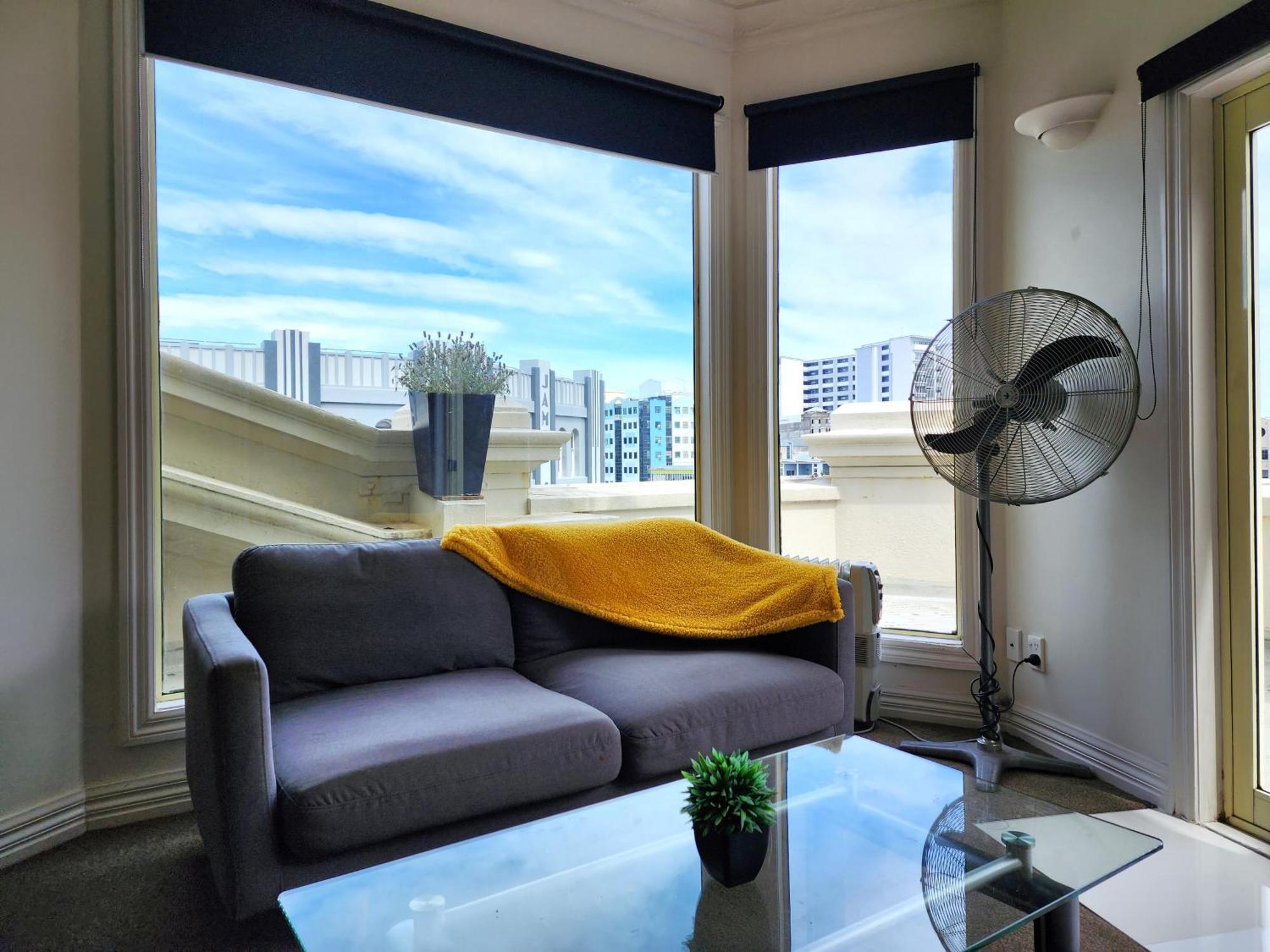 U Suites On Manners Веллингтон Экстерьер фото