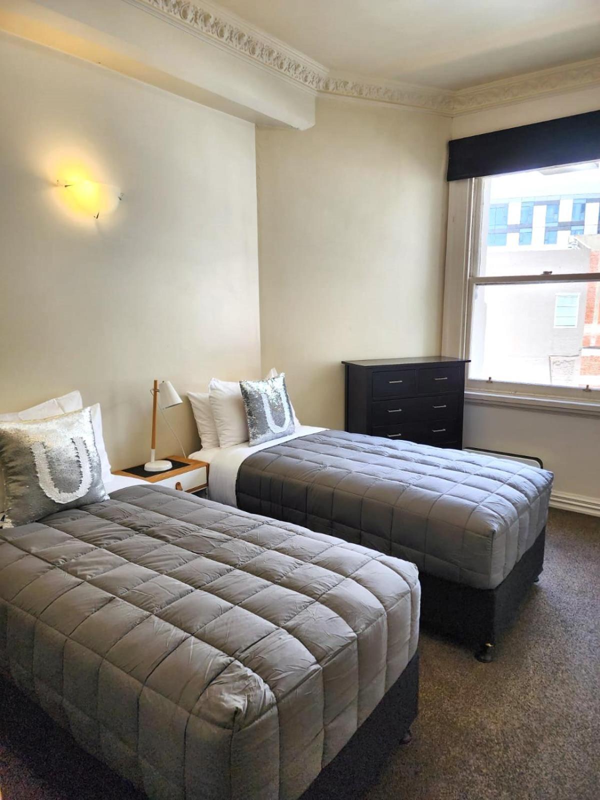 U Suites On Manners Веллингтон Экстерьер фото
