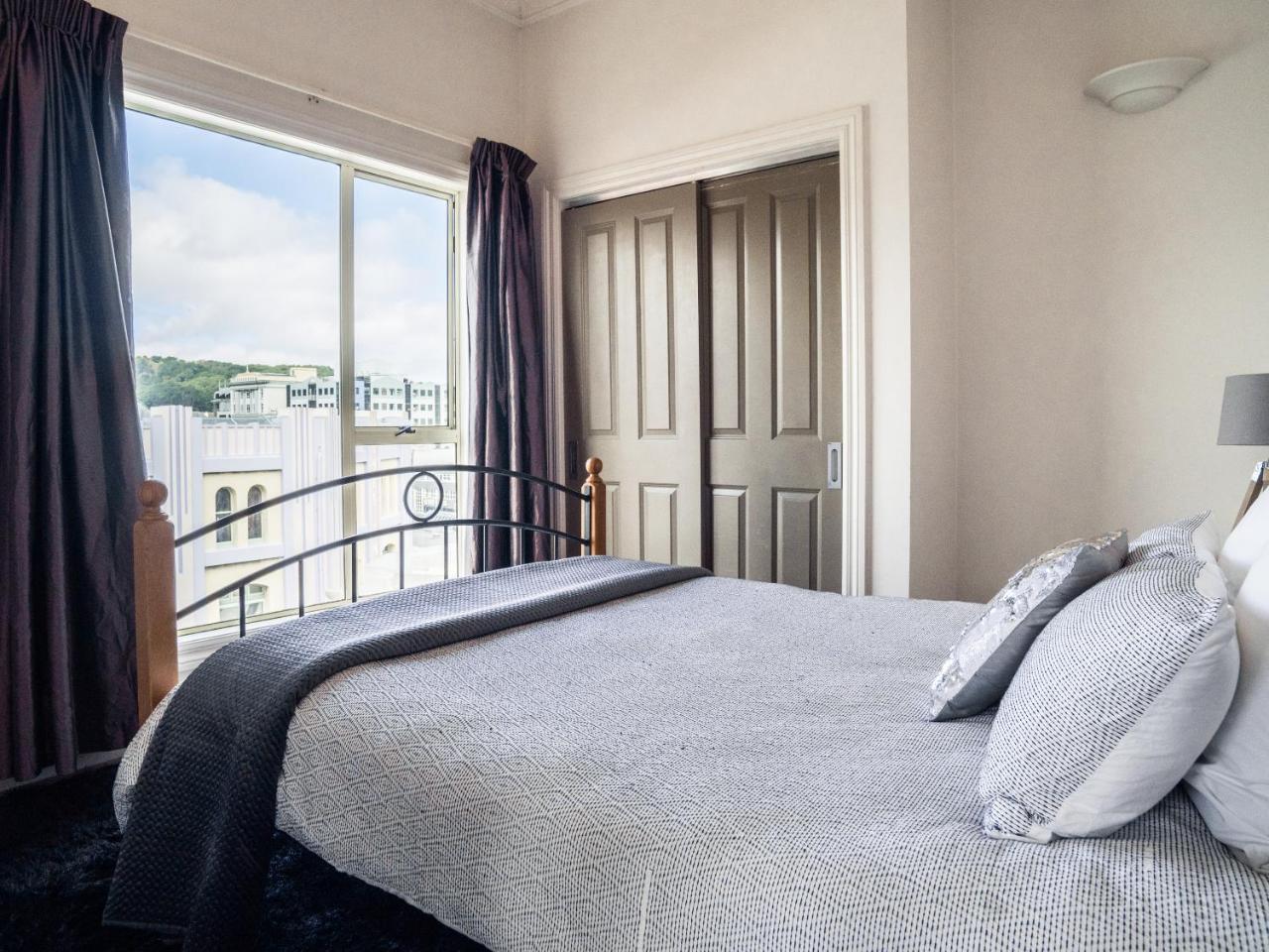 U Suites On Manners Веллингтон Экстерьер фото