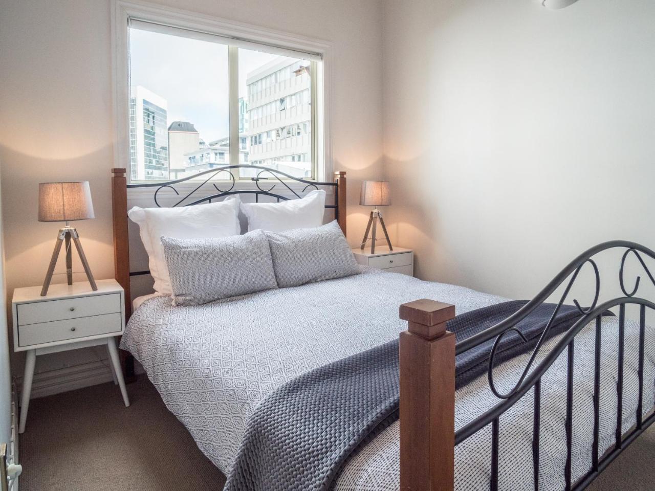 U Suites On Manners Веллингтон Экстерьер фото