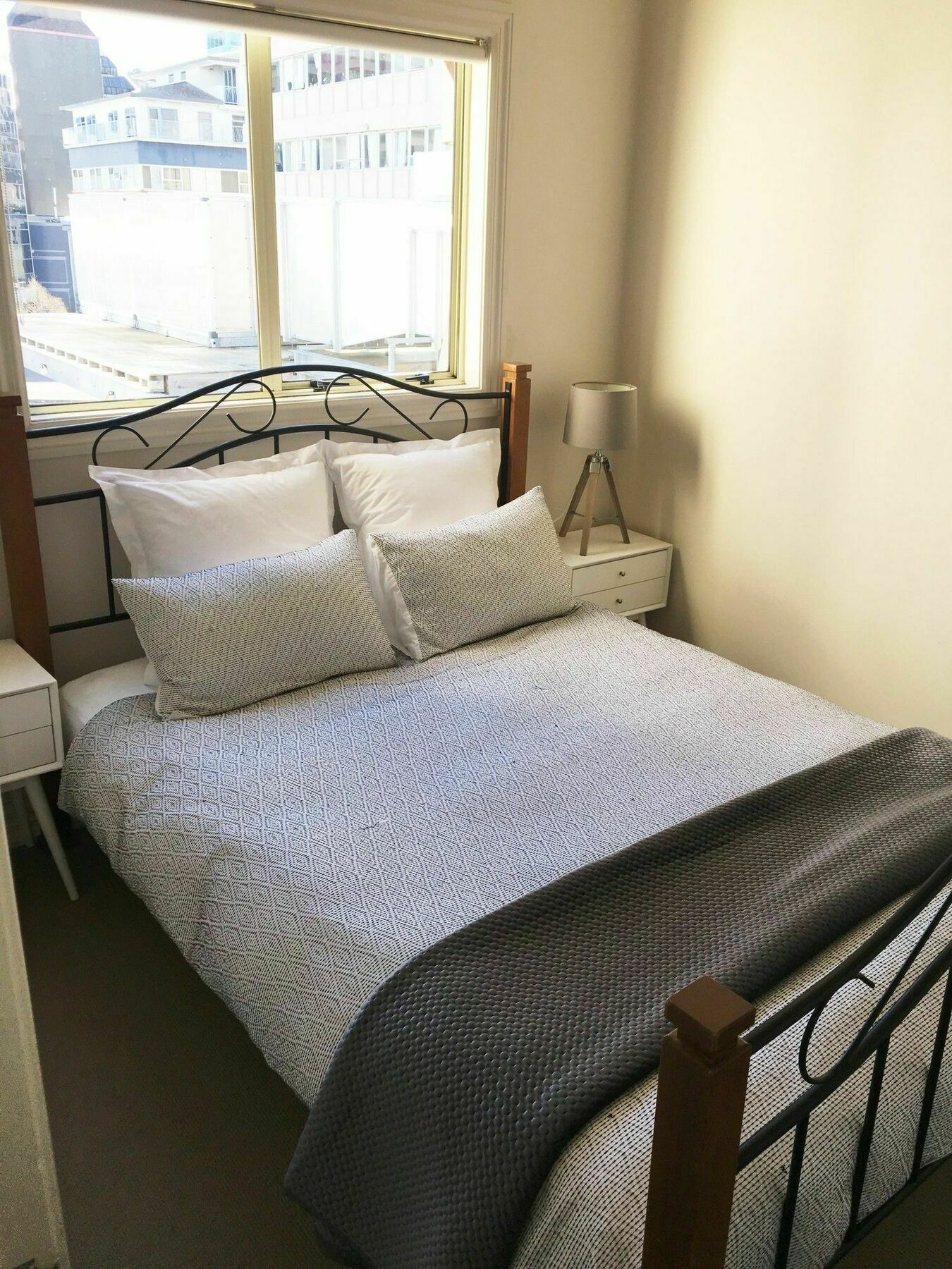 U Suites On Manners Веллингтон Экстерьер фото